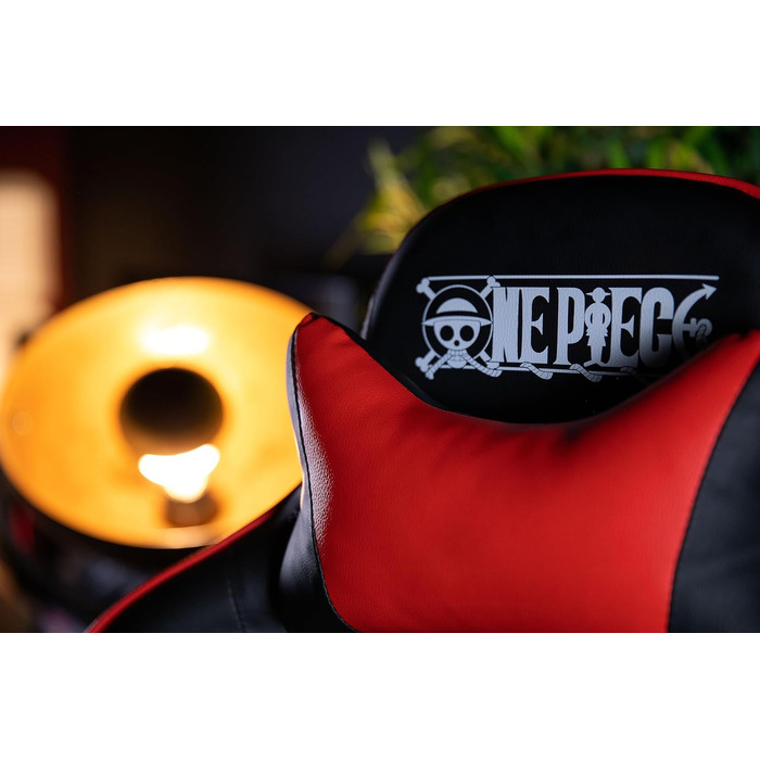 Ігрове крісло Konix One Piece, PU-шкіра, 150° нахил, регульовані підголівник і подушка для попереку, чорний з червоним