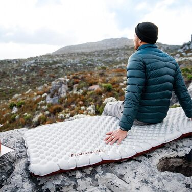 Самонадувний кемпінговий килимок Naturehike Thermal 5.8 R-Value, ультралегкий całрічний туристичний мат для сну, вологостійкий, з сумкою для повітря