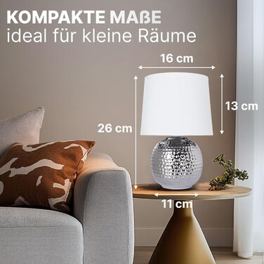 Лампа настільна ARTE LAMP LED з хромованою основою та абажуром з текстилю, біла – для вітальні та спальні