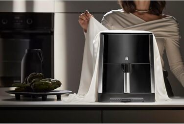 Аерофритюрниця WMF Multi Taste Airfryer, 1550 Вт, 4.6 л, 8 програм, чорна