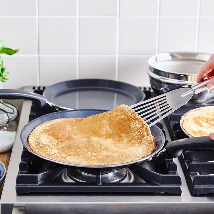Сковорода для млинців GreenPan Essentials 28 см, керамічне антипригарне покриття, без PFAS, для індукції, духовки до 160°C, чорна, можна мити в посудомийці