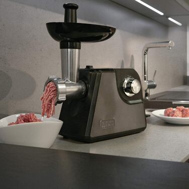 М'ясорубка Black+Decker BXMM1000E 1000Вт, нержавіюча сталь, насадки для кіббе та ковбас, 3 решітки для подрібнення