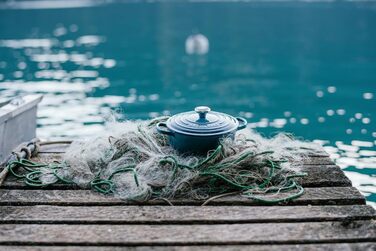 Чавунна каструля Le Creuset Signature з кришкою, кругла, 20 см, 2,4 л, для всіх плит і індукції, Deep Teal