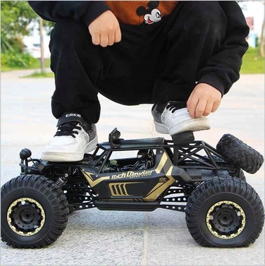 Радіокерована машина 4x4 Metal Gigant, 51 см